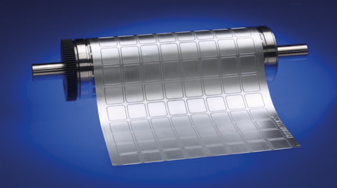 Figure 1.2 - Magnetic cylinder and flexible die. Source- RotoMetrics