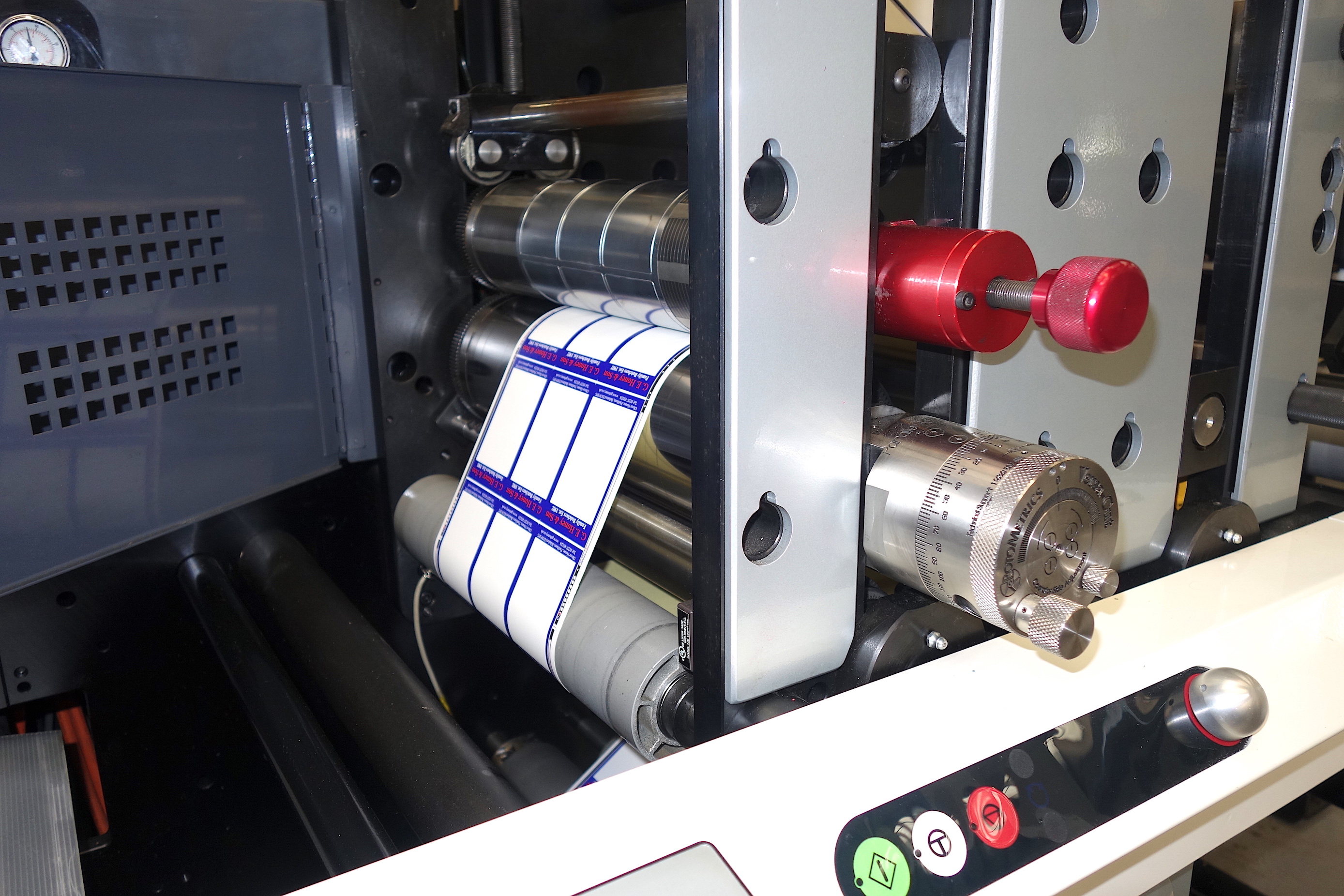 RotoMetrics installs first VersaCut anvils in UK Labels & Labeling