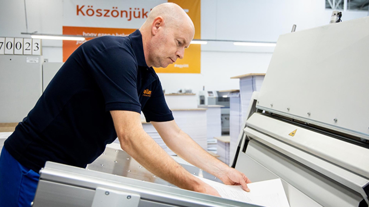 Pharma Print, a Hungarian manufacturer of leaflet labels acquired in November 2019, has been officially welcomed to the Faller Packaging family Pharma Print, a Hungarian manufacturer of leaflet labels acquired in November 2019, has been officially welcomed to the Faller Packaging family