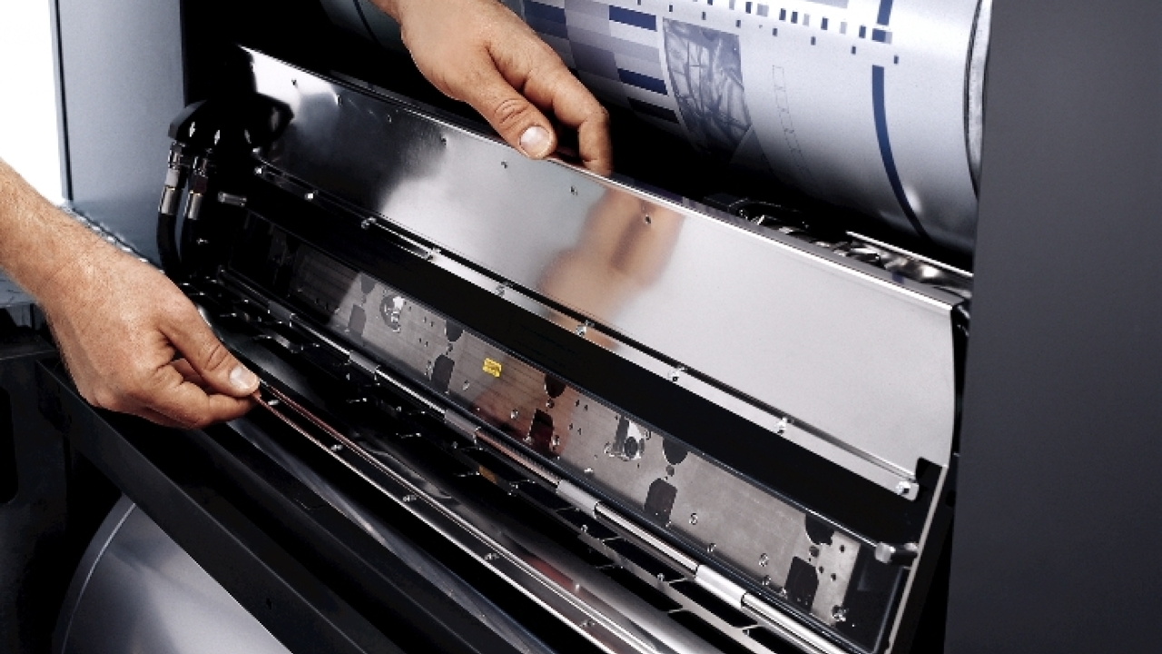 Prinect Inpress Control 2 can be installed on Speedmaster presses in the XL 75, SX 102, CX 102, XL 106, XL 145, and XL 162 series Prinect Inpress Control 2 can be installed on Speedmaster presses in the XL 75, SX 102, CX 102, XL 106, XL 145, and XL 162 series