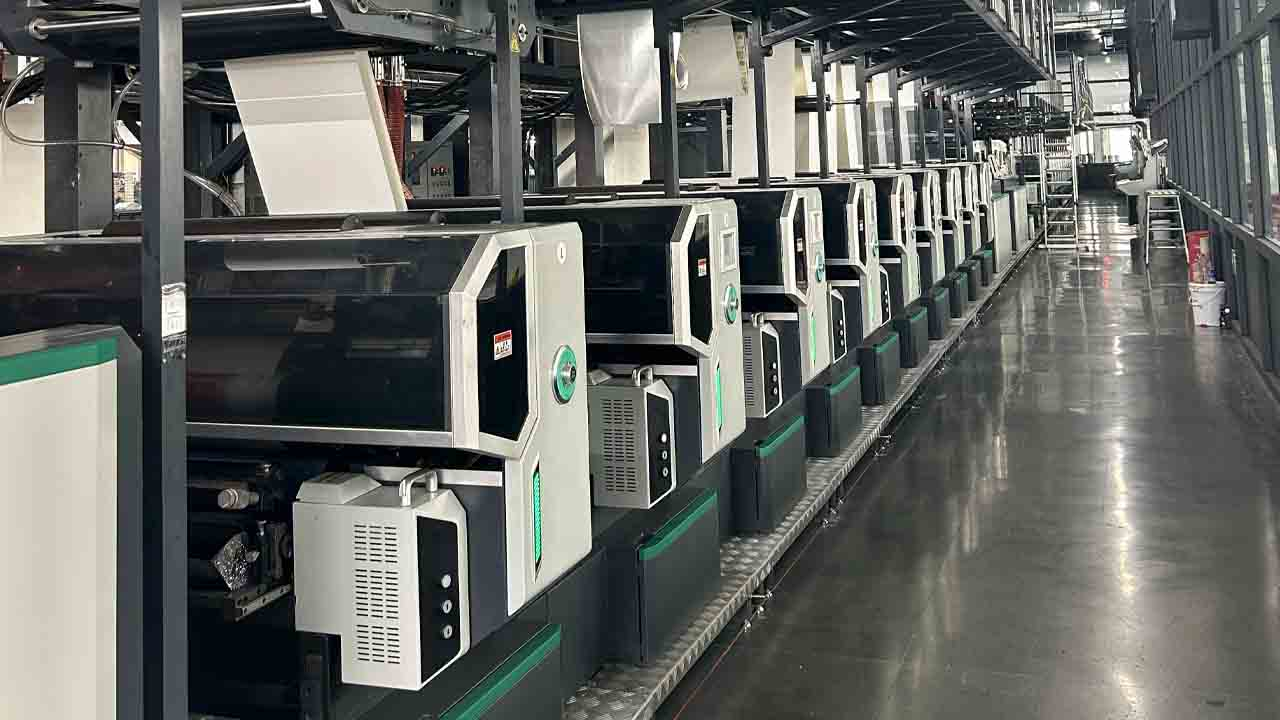 GIP and Spande hybrid press- Label Modular 330 HD