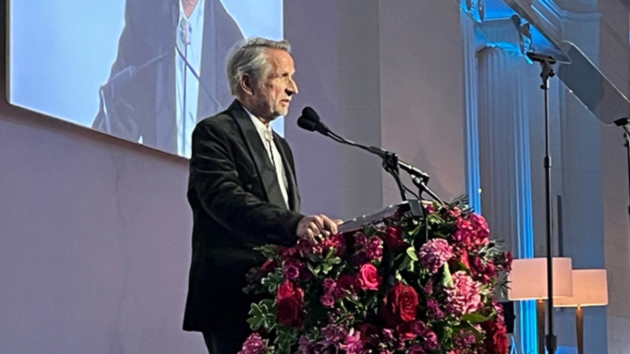 The Society for Human Resource Management (SHRM) Foundation has awarded Barry-Wehmiller CEO Bob Chapman the Tharseō CEO of the Year Award