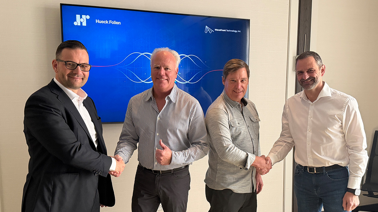 Hueck Folien acquires WaveFront Technology