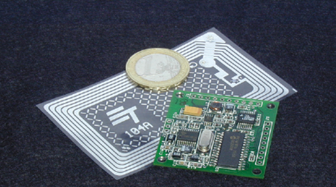 Figure 12.12 - A typical RFID inlay