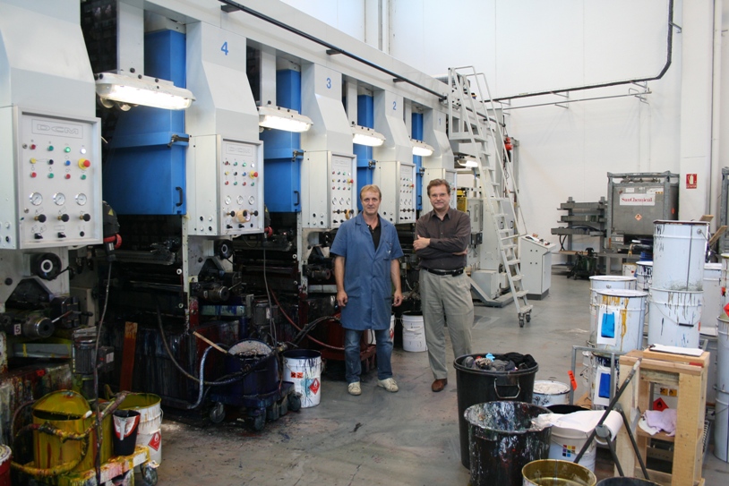 Universal benefits Labels & Labeling