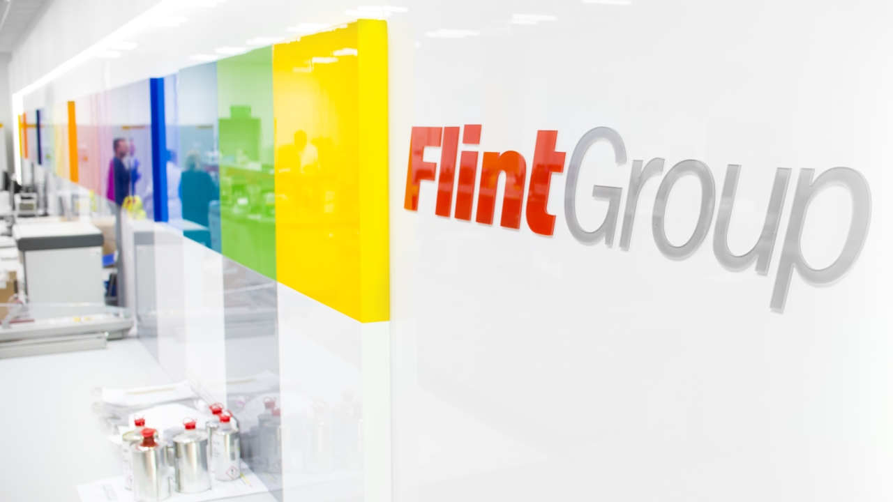 Working alongside Dynagraph on this spot color mixing project in the Middle East is a key building block of Flint Group’s service strategy