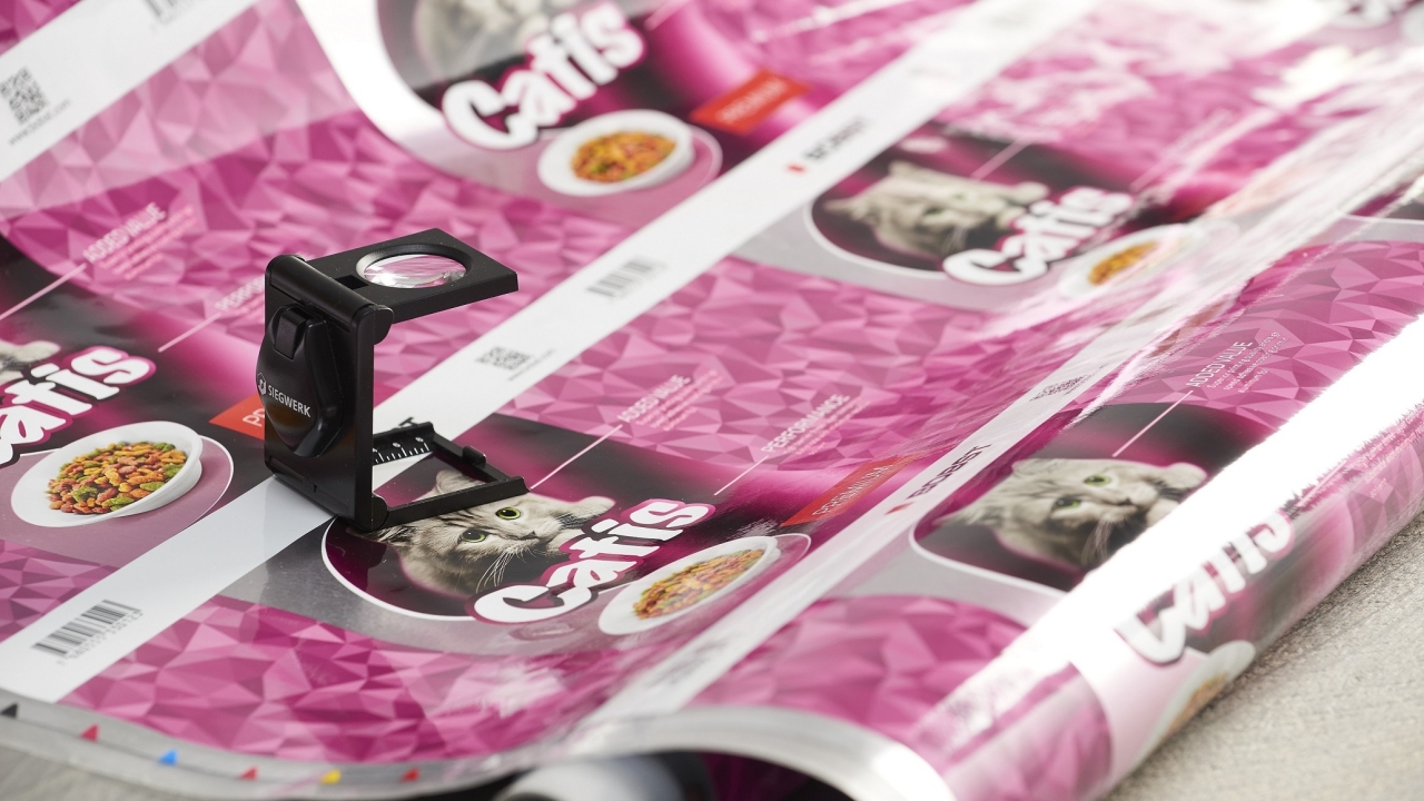 The new ink technology is optimized to meet high performance requirements, such as high bond strength values in lamination