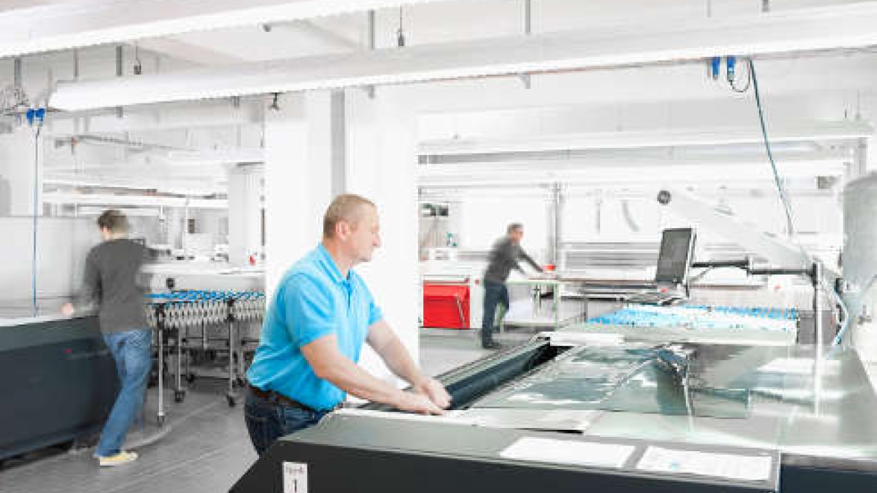 As one of the first customers, Schawk in Nuremberg decided to accept this offer and become a FlexoExpert As one of the first customers, Schawk in Nuremberg decided to accept this offer and become a FlexoExpert