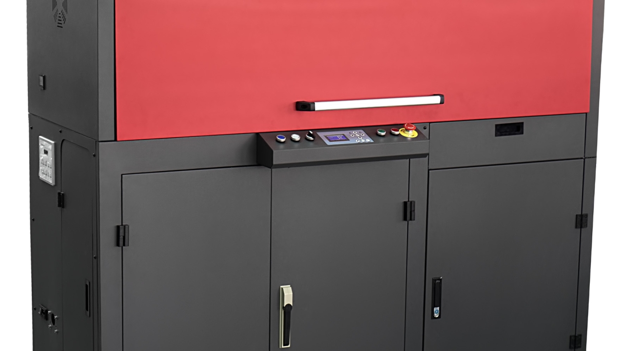 Amica LR54 is able to print in full color as well as monochrome on textile care labels, self-adhesive labels, lanyards and other materials for a wide range of applications, in UV or with water based inks Amica LR54 is able to print in full color as well as monochrome on textile care labels, self-adhesive labels, lanyards and other materials for a wide range of applications, in UV or with water based inks