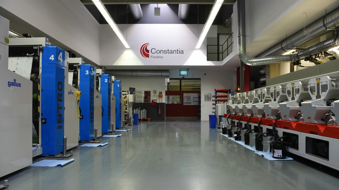 An extra rotogravure unit has been added to an existing UV flexo printing press dedicated for medium sized batches serving the dairy industry An extra rotogravure unit has been added to an existing UV flexo printing press dedicated for medium sized batches serving the dairy industry