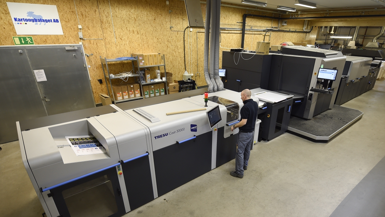 The HP Indigo 30000 digital press with Tresu iCoat 30000 coater as installed at Kartongbolaget