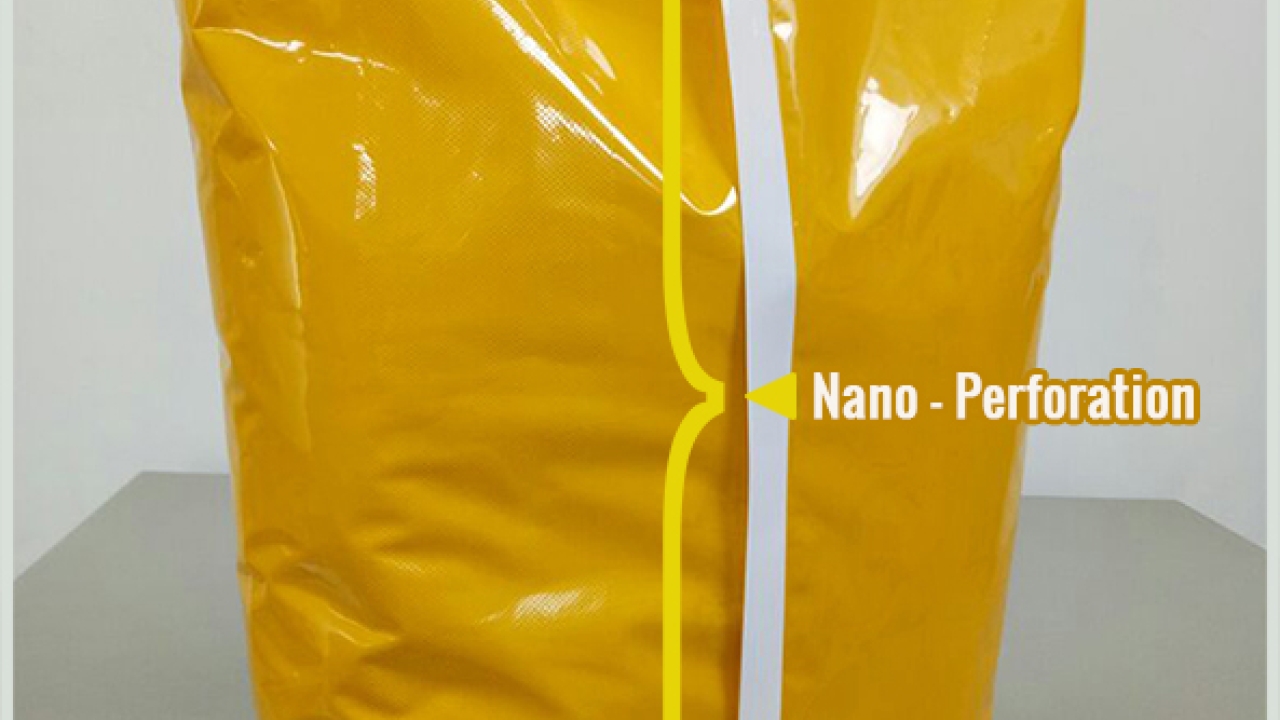 Nano-perforation integrated into the laminate helps dispel air while filling the flour inside the pack and ensures that no infestation by mites and other micro-organisms takes place