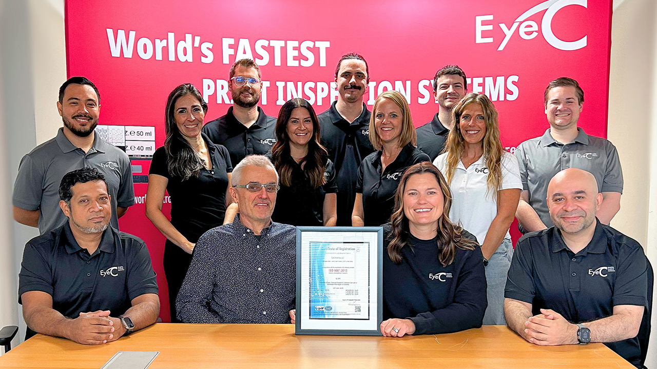 EyeC-America team with the certification