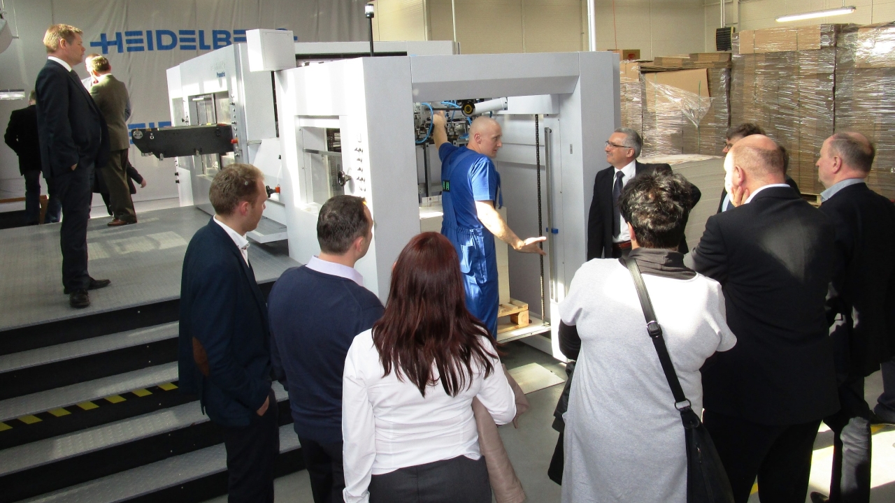 Polish packaging print shop Arka-Druk has begun production with the world’s first Promatrix 106 CS die cutter