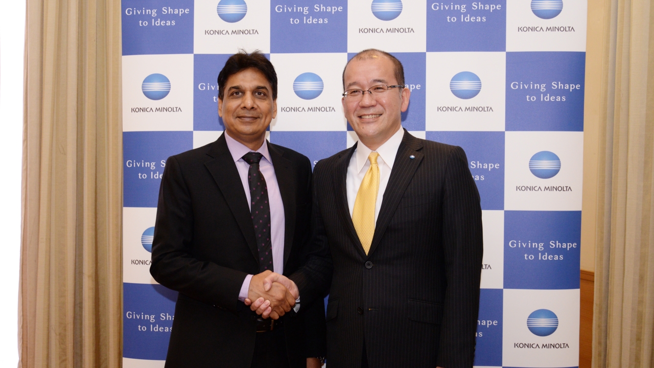 TP Jain, managing director, Monotech Systems with Yuji Nakata, managing director, Konica Minolta India