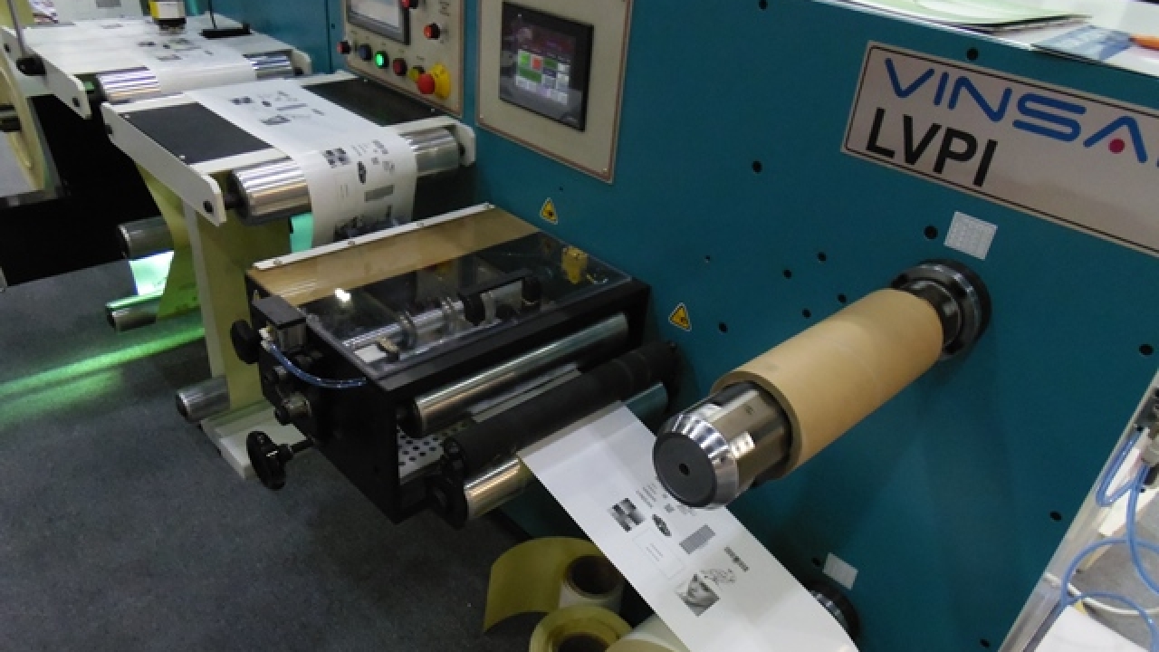 LVPI is a VDP and inspection machine that offers a variety of options in inkjet printing, UV curing and inspection