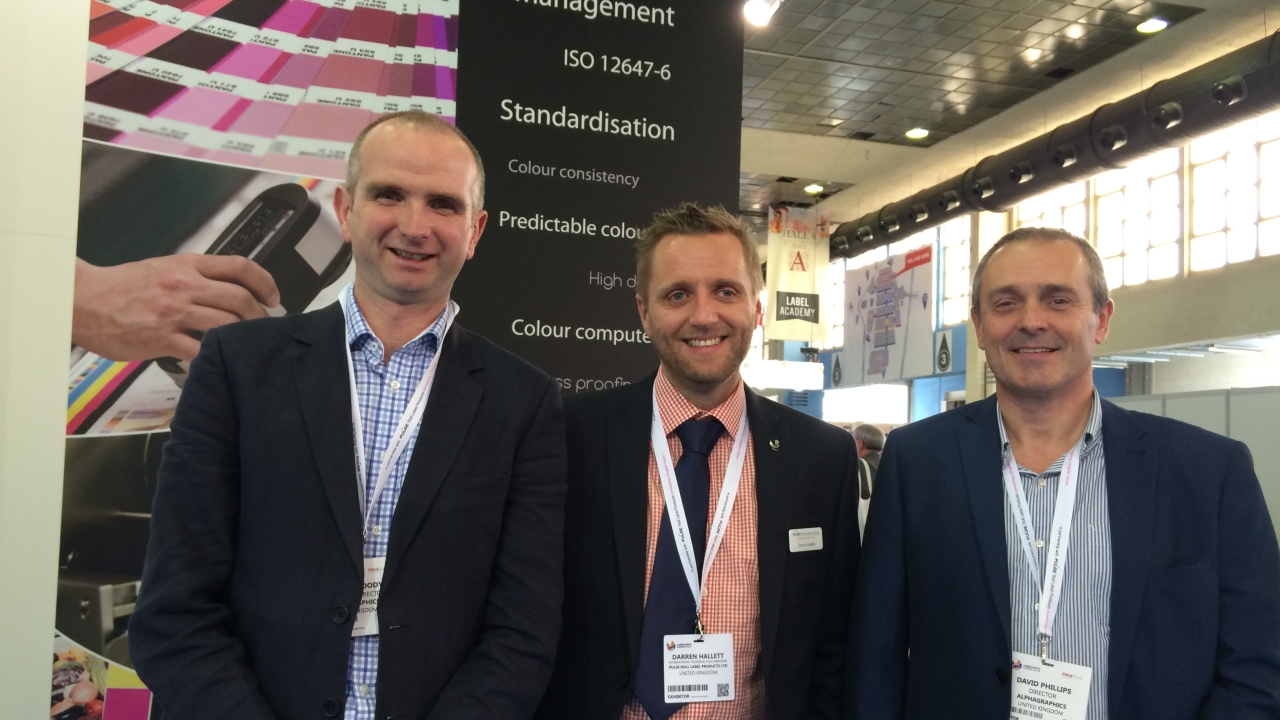 Left to right: Wesley Moodey, Alphagraphics; Darren Hallett, international technical sales manager, Pulse Roll Label Products; David Phillips, Alphagraphics Left to right: Wesley Moodey, Alphagraphics; Darren Hallett, international technical sales manager, Pulse Roll Label Products; David Phillips, Alphagraphics