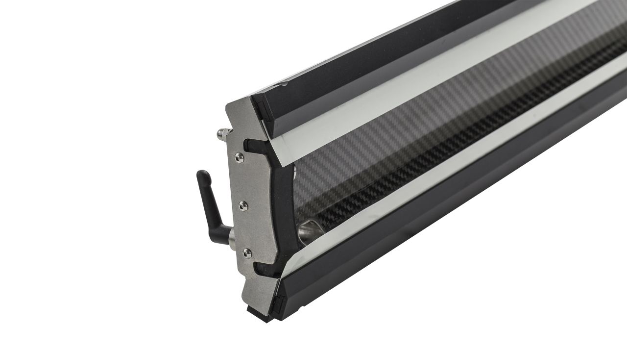 Tresu’s new carbon fiber chambered doctor blade offers improved chemical resistance, optimised flow and safe, easy handling in all flexo printing situations