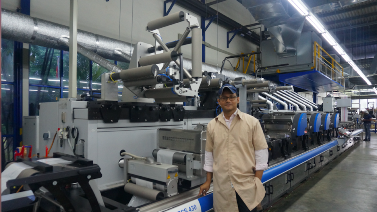 Krishna Ravindran with the new 10-color Gallus RCS 430 press installed at the company premises in 2017