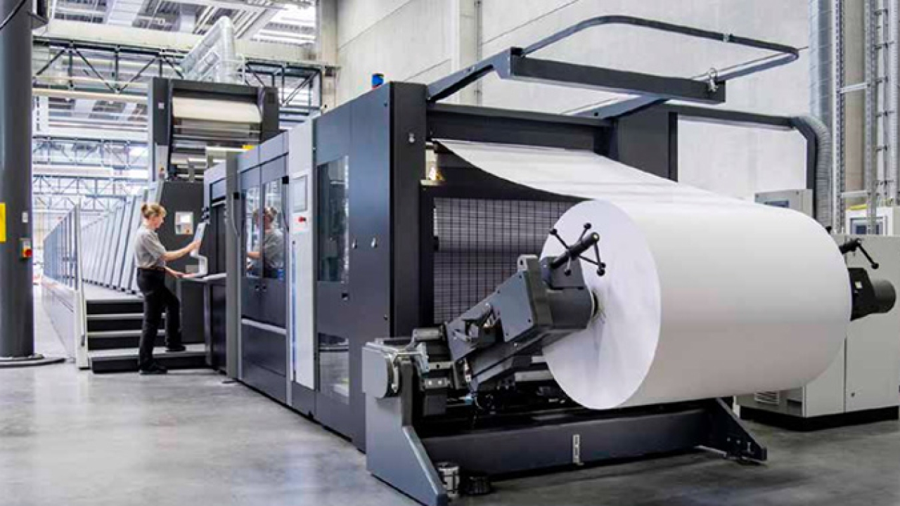 IML is seeing growth rates of up to 8 percent as new molding technologies open up short run possibilities and buyers see sustainability and performance advantages IML is seeing growth rates of up to 8 percent as new molding technologies open up short run possibilities and buyers see sustainability and performance advantages