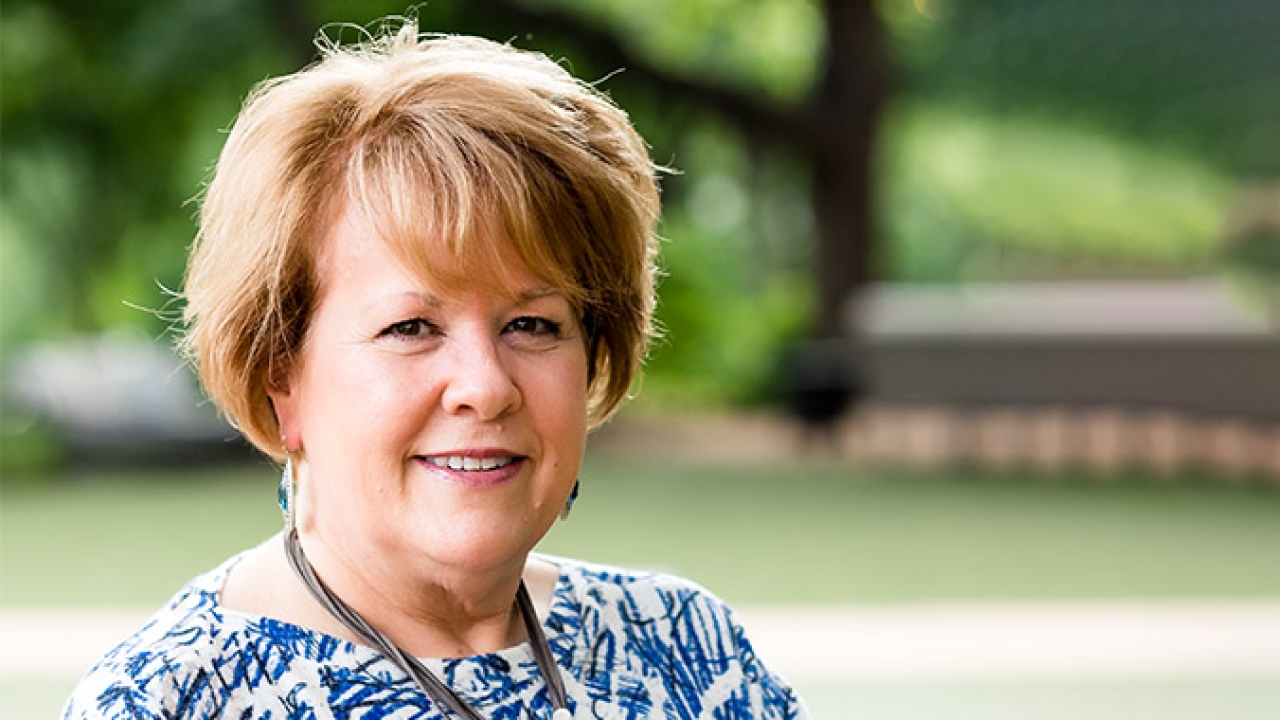 Lori Campbell is president of The Label Printers, a converter based in Aurora, Illinois, with 99,000 sq ft (9,200 sqm) across two plants and 55 employees Lori Campbell is president of The Label Printers, a converter based in Aurora, Illinois, with 99,000 sq ft (9,200 sqm) across two plants and 55 employees