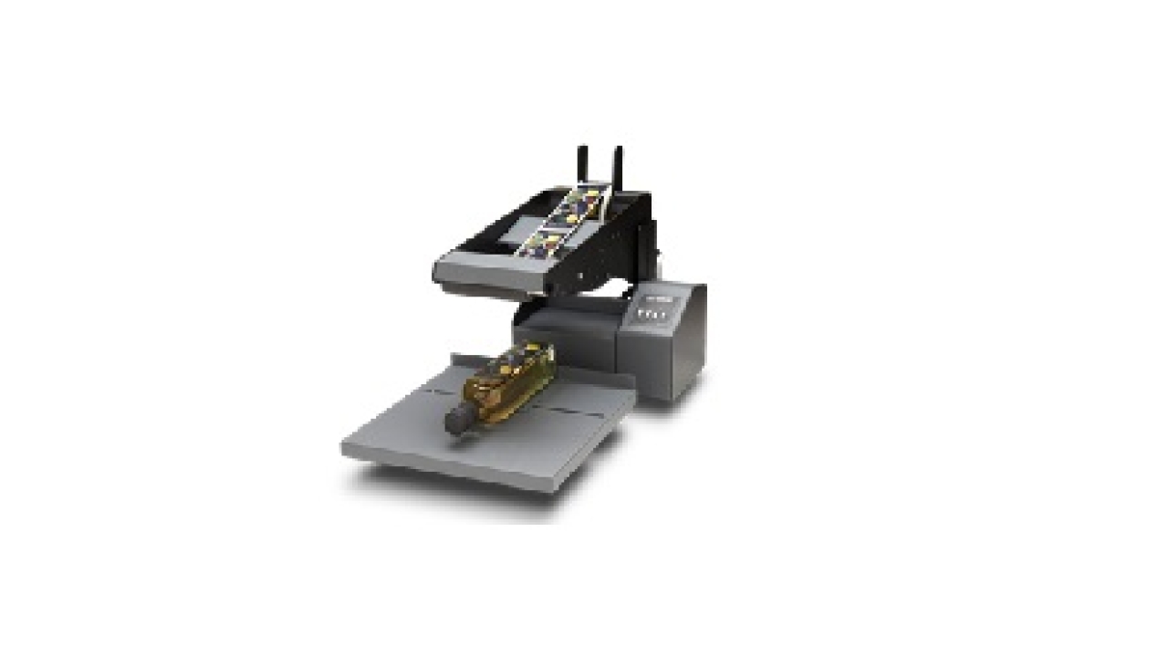 Primera's AP550E flat-surface label applicator Primera's AP550E flat-surface label applicator