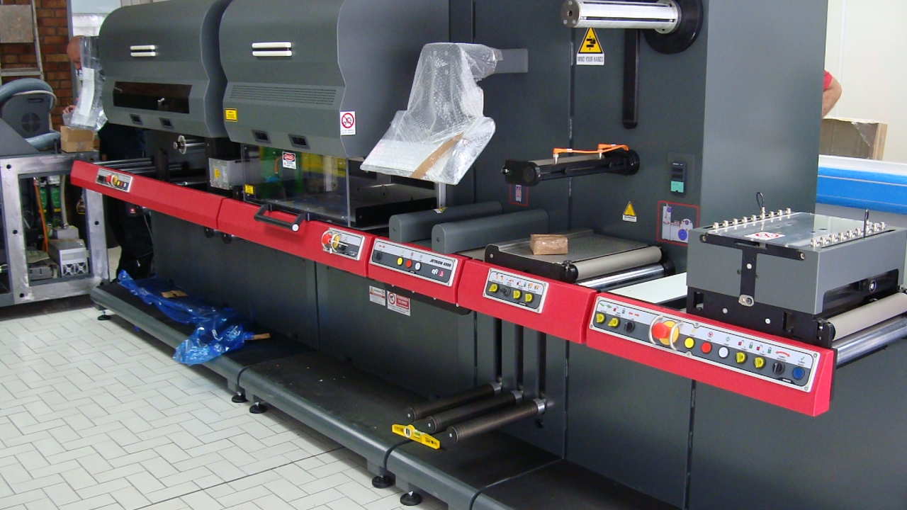 Following the purchase of its first EFI Jetrion 4900 UV-curable digital label press 12 months ago, Burton-on-Trent (UK) based Colorscan Imaging Products has installed a second Jetrion digital printer.