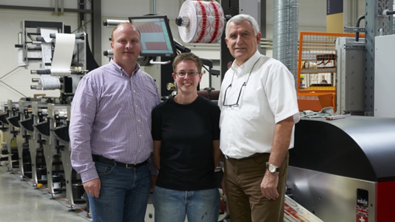 Pictured (from left): Alexander Haßinger, ODD technical director; Julia Weirich, ODD flexo operator; and Karl-Heinz Ackermann, production director at the German printer Pictured (from left): Alexander Haßinger, ODD technical director; Julia Weirich, ODD flexo operator; and Karl-Heinz Ackermann, production director at the German printer