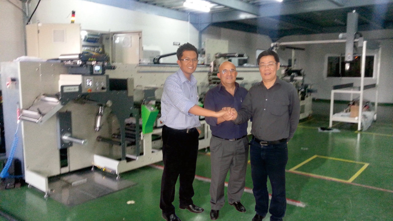 Pictured (from left): Erwin Kazado, Nuova Gidue’s distributor in Indonesia; Adriano Melis, Nuova Gidue area sales manager; and Bony Jamono, director of Multitech Pictured (from left): Erwin Kazado, Nuova Gidue’s distributor in Indonesia; Adriano Melis, Nuova Gidue area sales manager; and Bony Jamono, director of Multitech