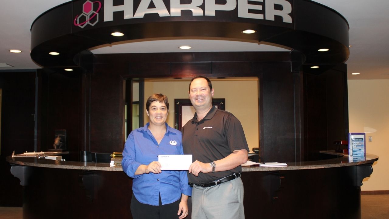 Global anilox roll supplier Harper Corporation of America has donated the necessary funds for the Phoenix Challenge Foundation to purchase a Mark Andy 830 press for installation at Illinois Central College