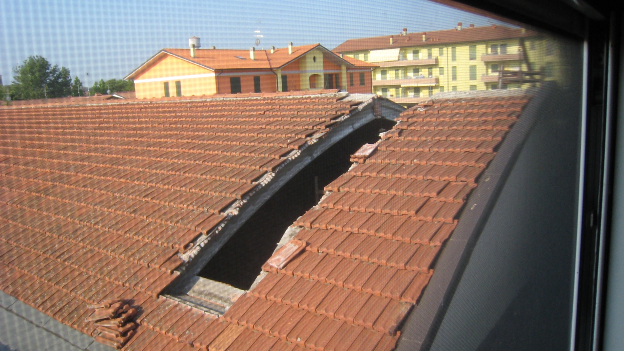 Cartes continues production after earthquake damage