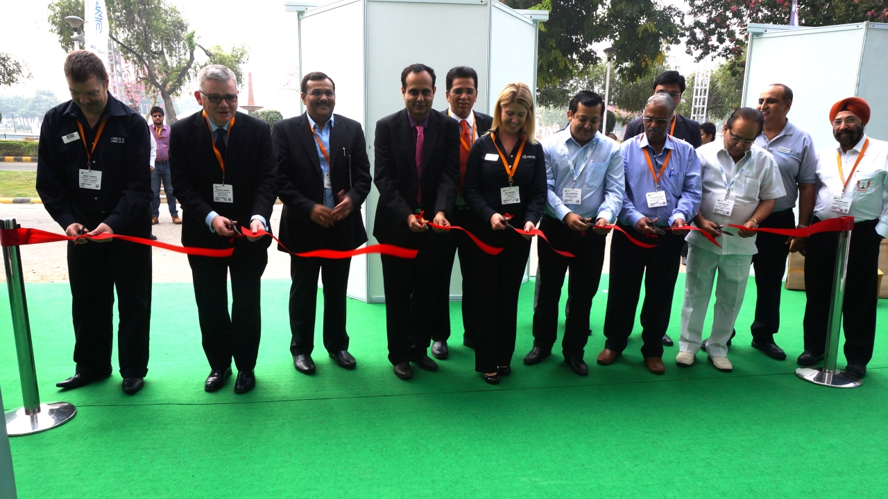 Labelexpo India 2014 ribbon cutting followed by traditional lamp lighting ceremony