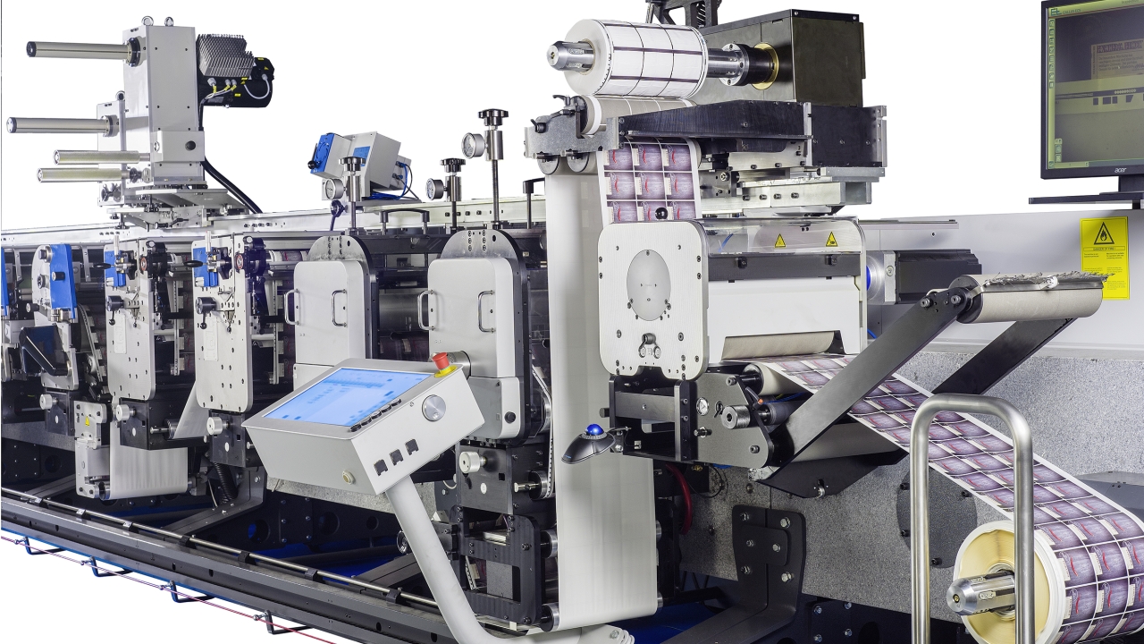 The event also showcased the Gallus ECS 340 press with a new direct matrix stripper. Gallus said the functionality of the matrix stripper on the ECS 340 represents a ‘masterpiece of mechatronics’ by its development engineers