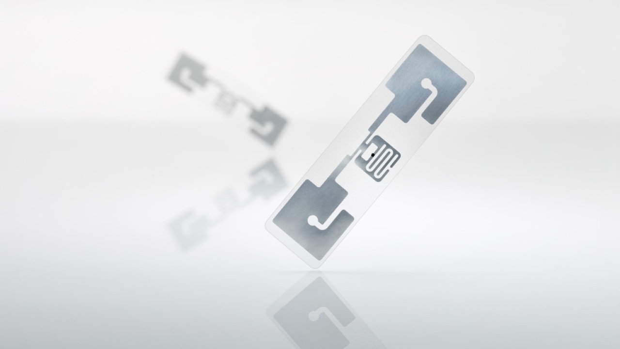 RFID technology provider Smartrac has launched Sensor Dogbone, a passive UHF moisture-sensing inlay, at LogiMAT 2015 tradeshow in Stuttgart, Germany RFID technology provider Smartrac has launched Sensor Dogbone, a passive UHF moisture-sensing inlay, at LogiMAT 2015 tradeshow in Stuttgart, Germany