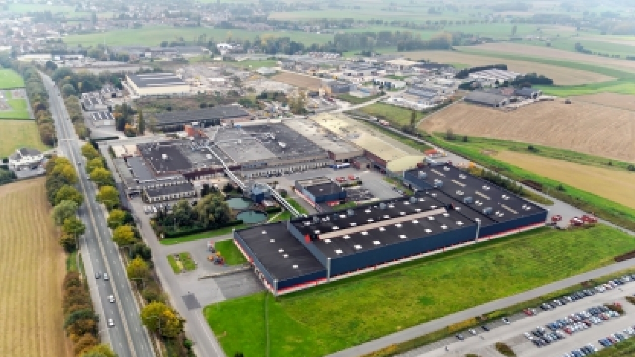 Avery completes European Mactac acquisition