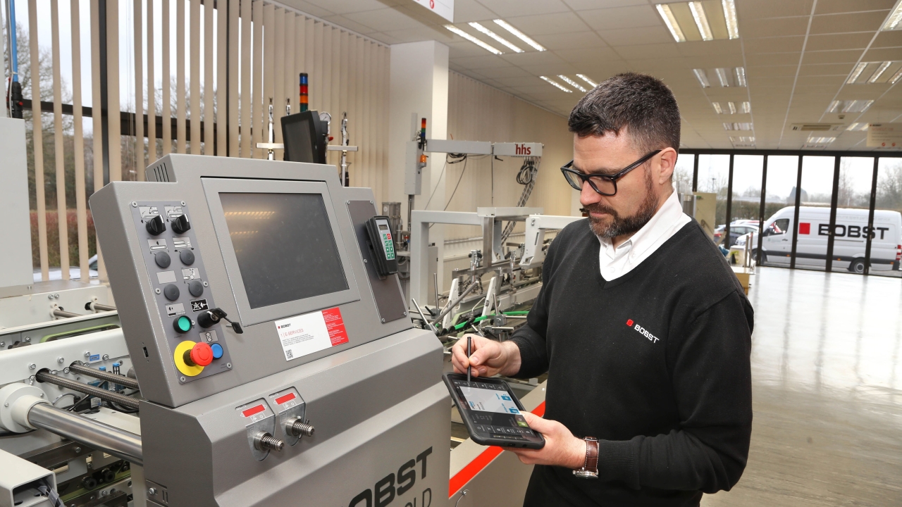 Thirty Bobst personnel operating across the UK, Ireland and Scandinavia are using BigChange-equipped devices
