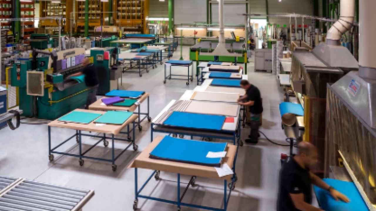 Printers throughout France can now purchase its Vulcan, Rollin and Printec offset blankets, as well as a range of press chemicals, direct from Trelleborg’s printing products operation