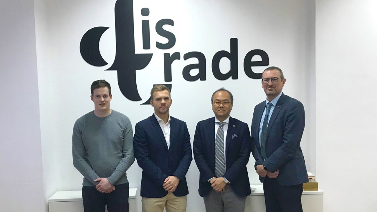 Asahi Photoproducts signs Dis-Trade as flexo plate distributor in Russia