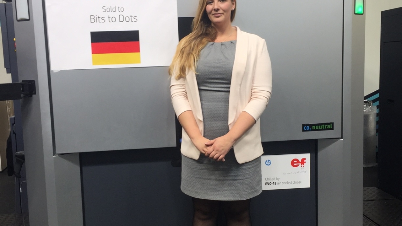 bits-to-dots extends digital printing capabilities with HP Indigo 20000 bits-to-dots extends digital printing capabilities with HP Indigo 20000