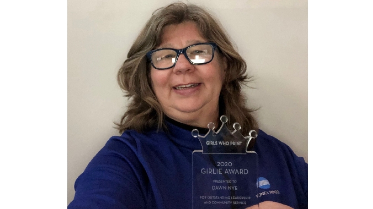 Dawn Nye receives 2020 Girls Who Print Girlie Award