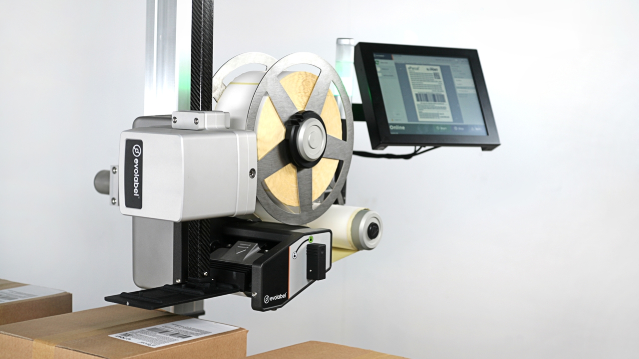 Quicktamp Logistics Labelling System, exclusively available in the UK from ILS, is a fast and flexible applicator developed by Evolabel