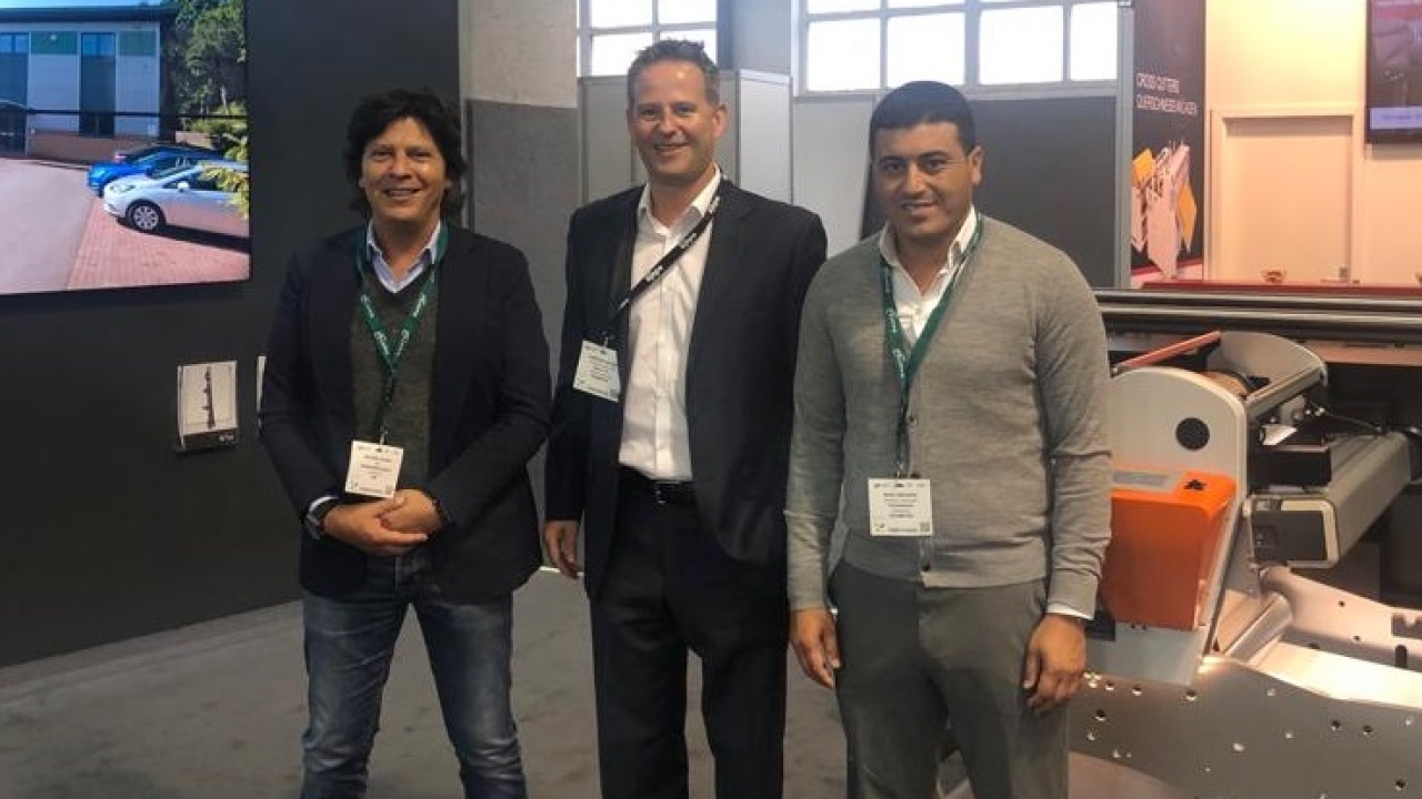 Youssef Ajana, Imprimerie Ideale; James Boughton, Edale; Reda Moukite, Redagraph Youssef Ajana, Imprimerie Ideale; James Boughton, Edale; Reda Moukite, Redagraph