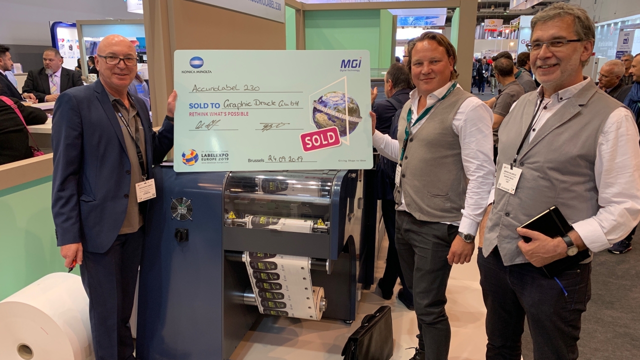 L-R: Wolfgang Ilbertz, Konica Minolta; Daniel Großnick, Graphic Druck; Benno Hellmold, Graphic Druck L-R: Wolfgang Ilbertz, Konica Minolta; Daniel Großnick, Graphic Druck; Benno Hellmold, Graphic Druck