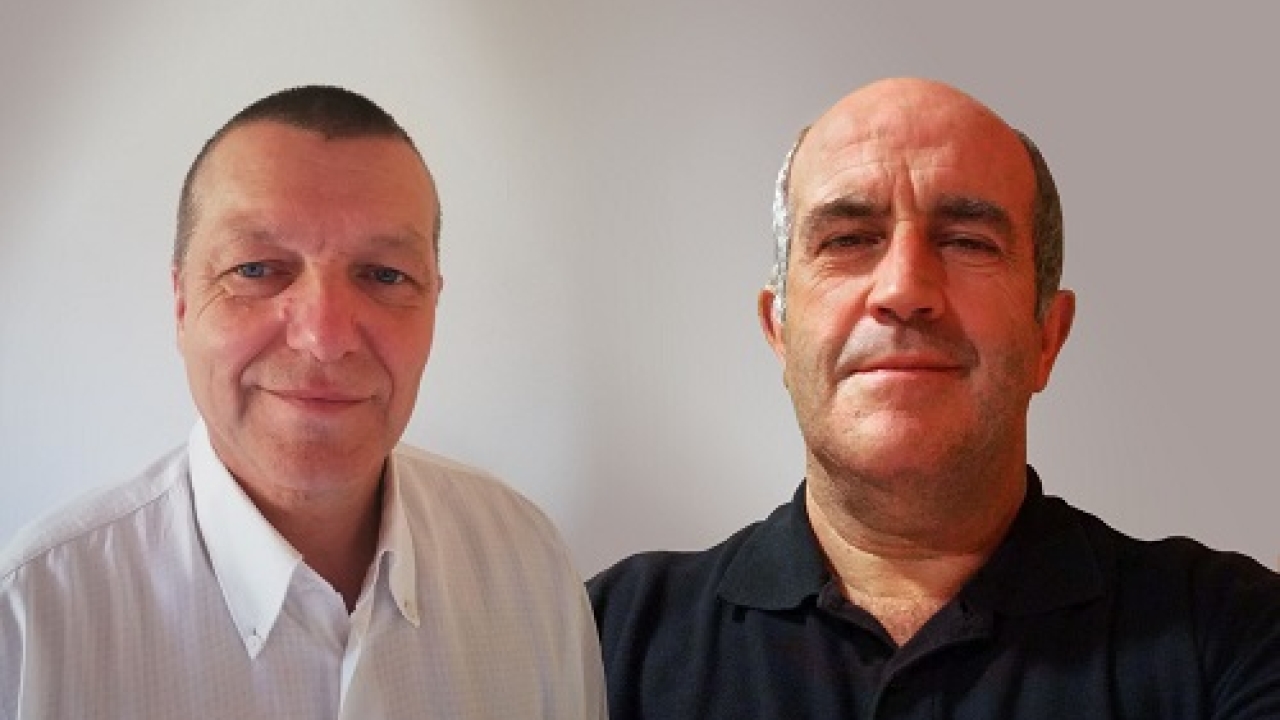 Arlindo Cid (right) has joined Arnaud Valentin (left to boost Mark Andy aftersales support in France