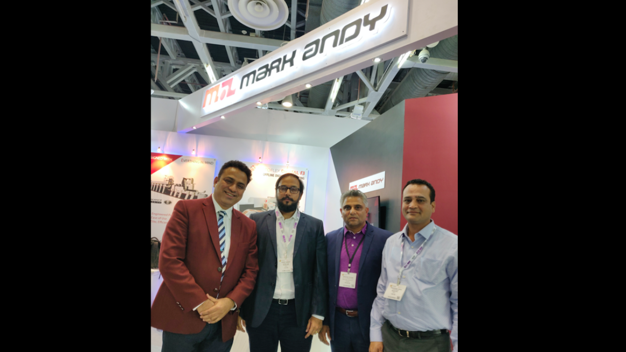 Gourav Roy of FIG with Uday and Prasanna Sahu of Barcom Industries at Labelexpo India 2018