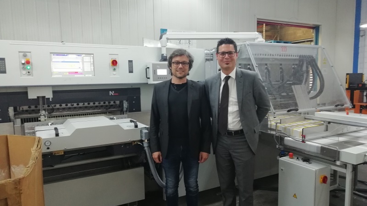 L-R: Jordi Contijoch, managing director of Gráfiques Manlleu, and Sergio Egea, sales manager for Heidelberg Spain, in front of the new system