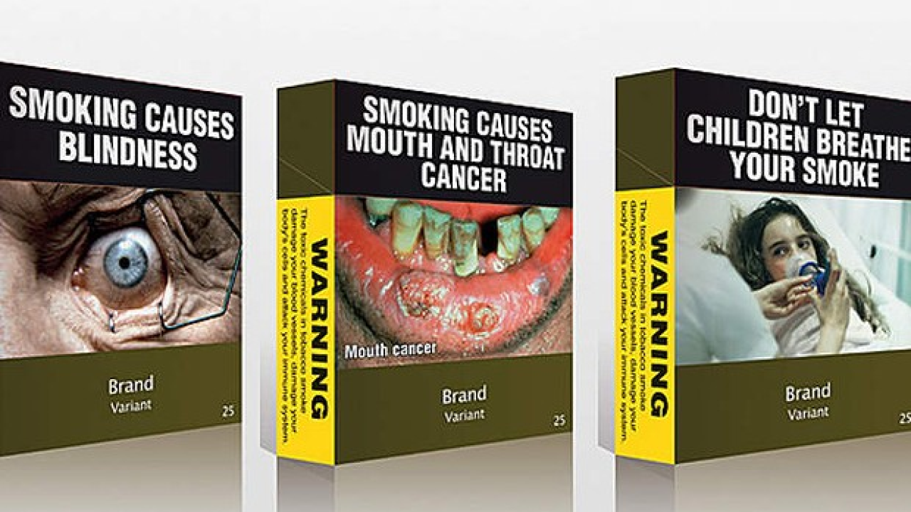 Plain cigarette packaging wins plaudits 
