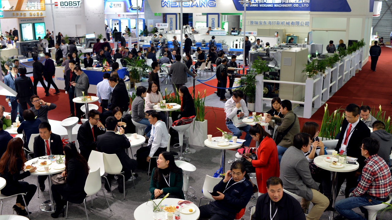 Weigang stand packed with professionals at Labelexpo Asia 2015