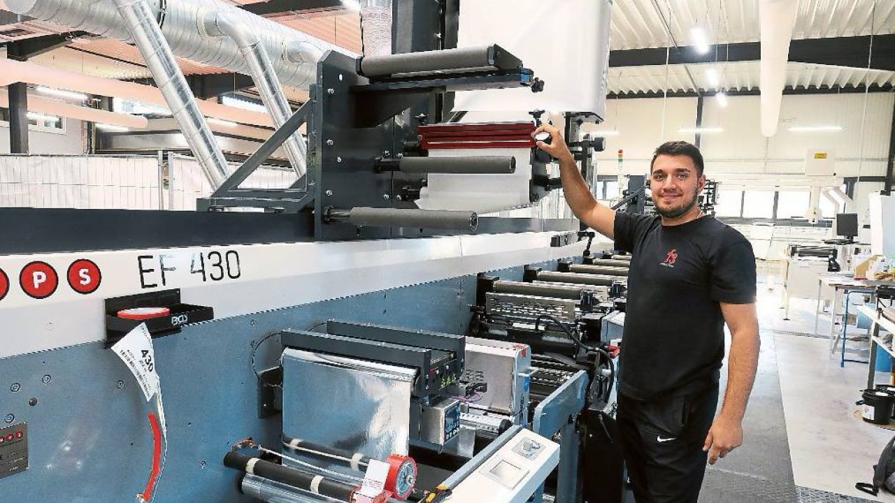 MPS EF430 press at fs-Etiketten used for ‘Talk to Me’ trial