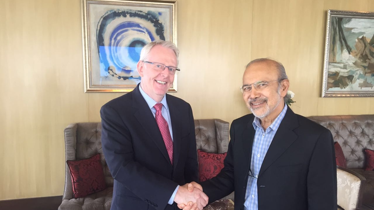 John Winderam, general manager of Esko with Pranav Parikh, chairman and managing director of Technova